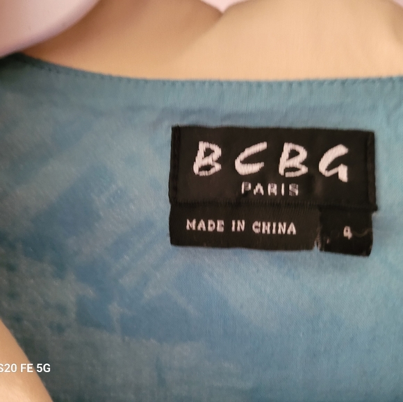 Dress - Picture 2 of 4